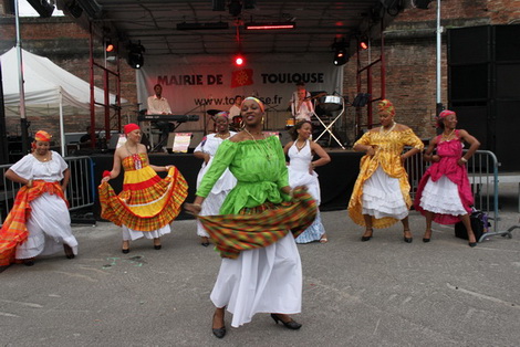 Costumes Croles pour preserver nos traditions sur www.kamaniok.com