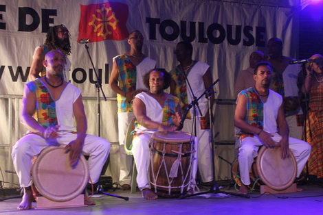 Costumes Croles pour preserver nos traditions sur www.kamaniok.com