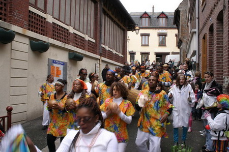 Costumes Croles pour preserver nos traditions sur www.kamaniok.com
