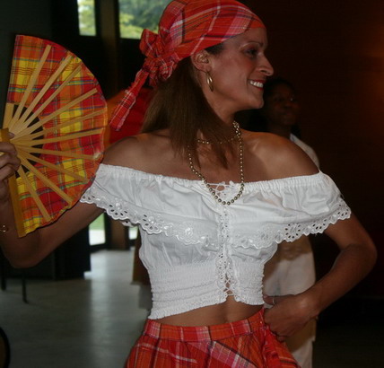 Costumes Croles pour preserver nos traditions sur www.kamaniok.com