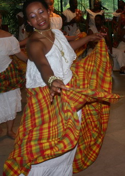 Costumes Croles pour preserver nos traditions sur www.kamaniok.com