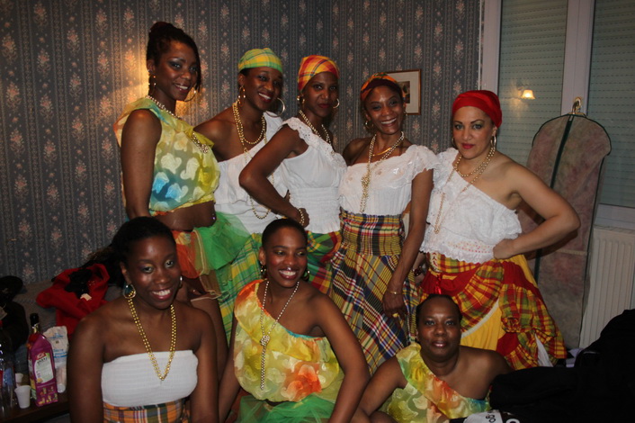 Costumes Croles pour preserver nos traditions sur www.kamaniok.com