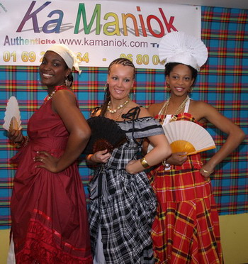 Costumes Croles pour preserver nos traditions sur www.kamaniok.com