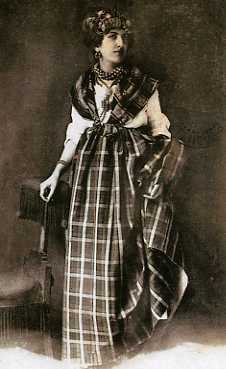 Costumes Croles pour preserver nos traditions sur www.kamaniok.com
