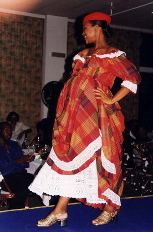 Costumes Croles pour preserver nos traditions sur www.kamaniok.com