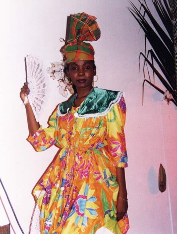 Costumes Croles pour preserver nos traditions sur www.kamaniok.com